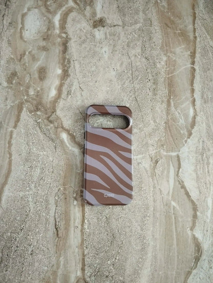 Google Pixel 9/9Pro Premium SAUGUS telefono dėklas - Electric Zebra Rudas